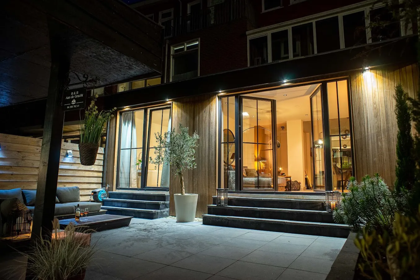 Exterieur bij avond